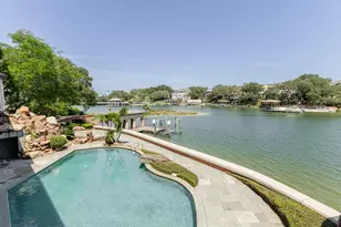 204 Laura Ln, Gulf Breeze, FL 32561 - Photo 9