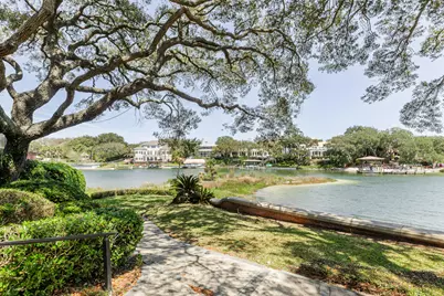 204 Laura Lane, Gulf Breeze, FL 32561 - Photo 3