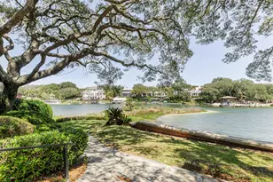204 Laura Ln, Gulf Breeze, FL 32561 - Photo 3