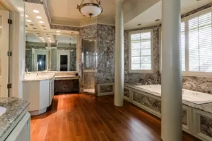 204 Laura Ln, Gulf Breeze, FL 32561 - Photo 45