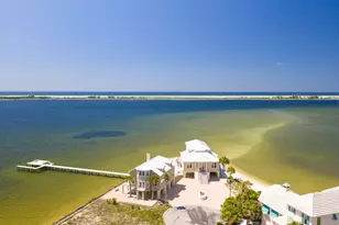 320 Sunny Dr, Mary Esther, FL 32569 - Photo 3