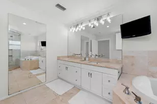 320 Sunny Dr, Mary Esther, FL 32569 - Photo 55