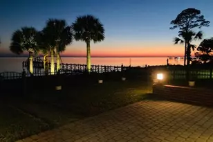 6735 Tidewater Dr, Navarre, FL 32566 - Photo 5