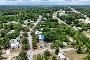 119 E Live Oak Ave, Defuniak Springs, FL 32435 - Photo 57