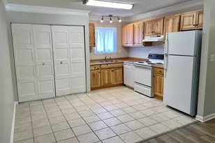 201 E College Blvd, Niceville, FL 32578 - Photo 1