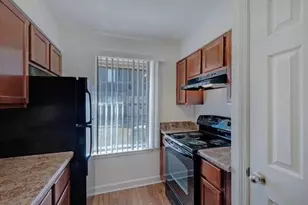 6880 W Fairfield Dr, Pensacola, FL 32506 - Photo 3