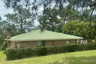 991 Pinewood Dr, Defuniak Springs, FL 32433 - Photo 3