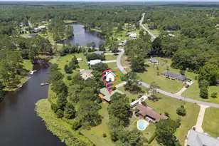 991 Pinewood Dr, Defuniak Springs, FL 32433 - Photo 13