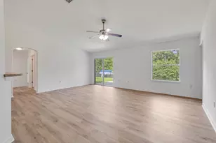 48 S Pleasant Dr, Defuniak Springs, FL 32435 - Photo 15