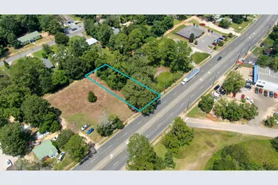 850 N Ferdon Boulevard, Crestview, FL 32536 - Photo 1