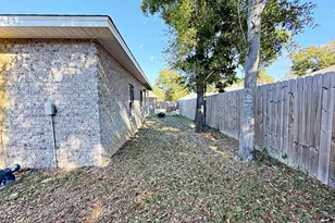 420 Little John Rd, Mary Esther, FL 32569 - Photo 33
