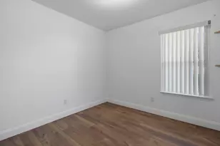 74 8th St, Shalimar, FL 32579 - Photo 19