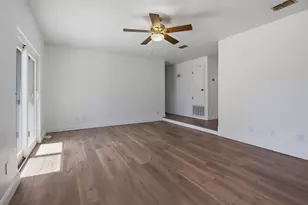 74 8th St, Shalimar, FL 32579 - Photo 9