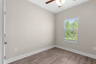 280 Date Palm Ln, Freeport, FL 32439 - Photo 11