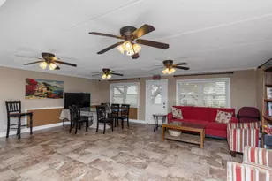 209 W Miracle Strip Pkwy, Mary Esther, FL 32569 - Photo 27