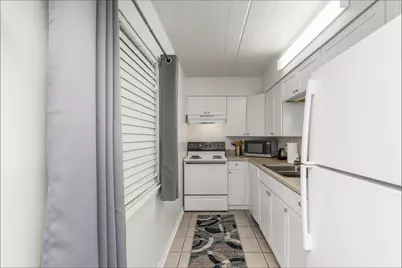 209 W Miracle Strip Parkway #APT D103, Mary Esther, FL 32569 - Photo 11
