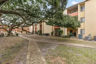 209 W Miracle Strip Pkwy, Mary Esther, FL 32569 - Photo 29