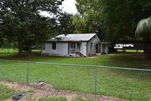 4103 King Lake Rd, Defuniak Springs, FL 32433 - Photo 1