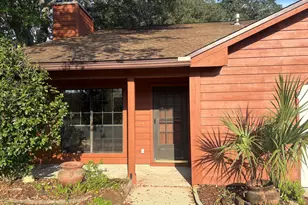 636 Fir Ave, Niceville, FL 32578 - Photo 1