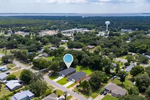 1470 Cypress St, Niceville, FL 32578 - Photo 5