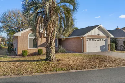 915 Shalimar Point Drive, Shalimar, FL 32579 - Photo 1