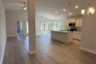 190 Ridgeway Cir, Crestview, FL 32536 - Photo 5