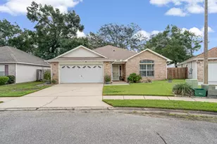 926 Scenic Oak Ln, Fort Walton Beach, FL 32547 - Photo 1