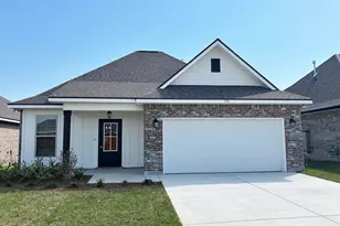 136 Bon Ami Dr, Freeport, FL 32439 - Photo 1