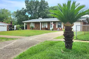 308 NW Victoria Ave, Fort Walton Beach, FL 32548 - Photo 17
