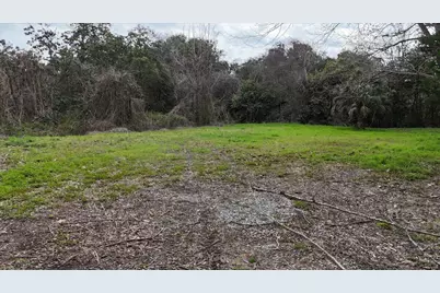 215 Davis Drive, Niceville, FL 32578 - Photo 3