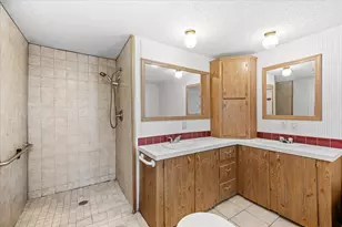 215 Davis Dr, Niceville, FL 32578 - Photo 13