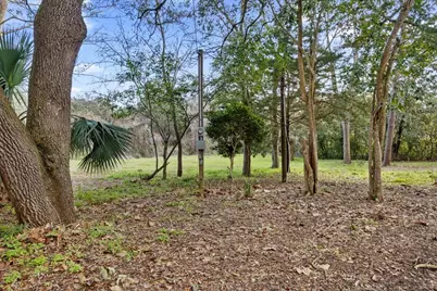 215 Davis Drive, Niceville, FL 32578 - Photo 3