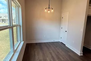 2400 Aleia Ln, Crestview, FL 32536 - Photo 9