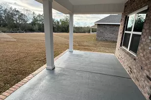 2404 Aleia Ln, Crestview, FL 32536 - Photo 25
