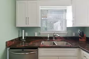 330 Bluefish Dr, Fort Walton Beach, FL 32548 - Photo 7
