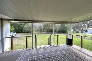 8101 4th St, Laurel Hill, FL 32567 - Photo 25