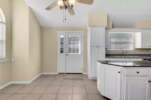 880 Brande Ct, Shalimar, FL 32579 - Photo 17