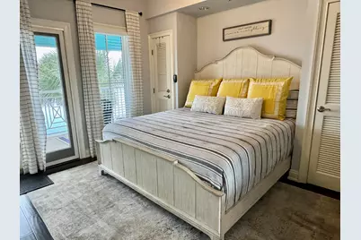 114 Carillon Market Street #UNIT 201, Panama City Beach, FL 32413 - Photo 9