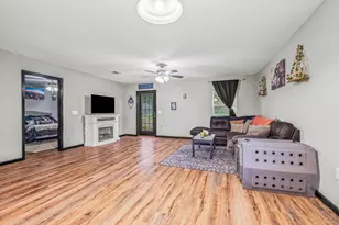 1827 Gainer Rd, Baker, FL 32531 - Photo 27