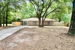 423 John King Rd, Crestview, FL 32539 - Photo 1