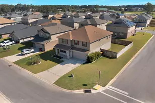 231 Baycliff Dr, Crestview, FL 32536 - Photo 1