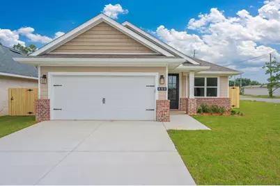 499 Apache Street, Fort Walton Beach, FL 32547 - Photo 1
