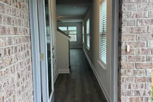 199 Ridgeway Cir, Crestview, FL 32536 - Photo 3