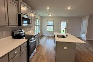 197 Ridgeway Cir, Crestview, FL 32536 - Photo 17