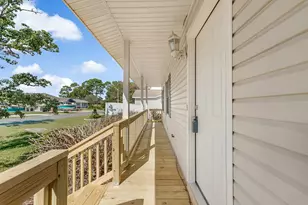 1600 Lahaina Ct, Gulf Breeze, FL 32563 - Photo 7