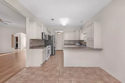 924 Shalimar Point Drive, Shalimar, FL 32579 - Photo 11