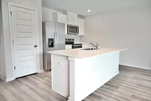 429 Scarborough St, Crestview, FL 32539 - Photo 15