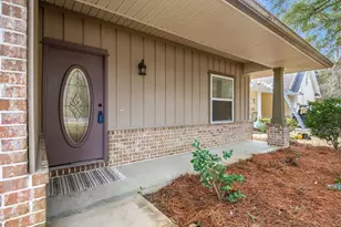 2159 Bayshore Dr, Niceville, FL 32578 - Photo 3