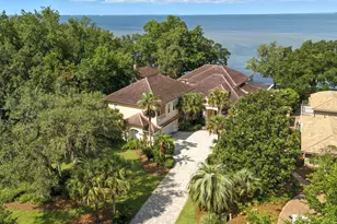 923 Lido Circle, Niceville, FL 32578 - Photo 1