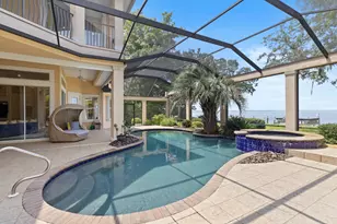 923 Lido Circle, Niceville, FL 32578 - Photo 7